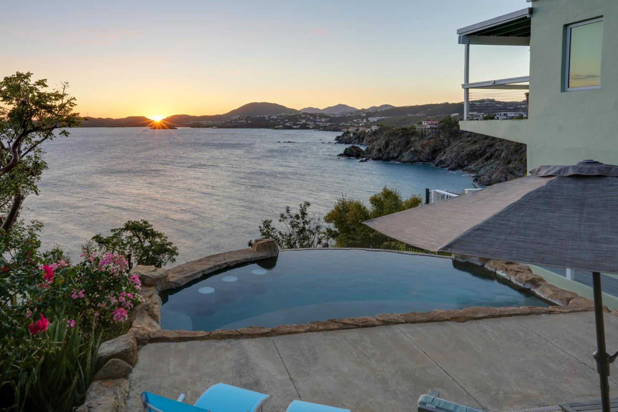 Sea La Vie - Waterfront St Thomas Escape With Pool Villa Nazareth Eksteriør billede