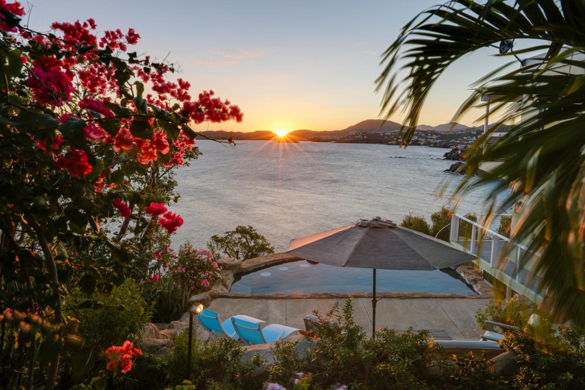 Sea La Vie - Waterfront St Thomas Escape With Pool Villa Nazareth Eksteriør billede